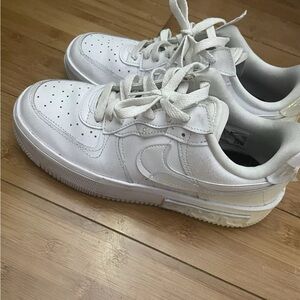 Women’s Nike shoes